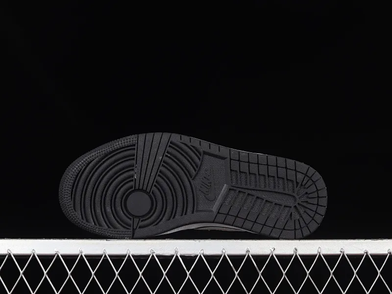 All categories Air Jordan Jordan series basketball shoes Air Jordan 1 Low Z version Air Jordan 1 Low AJ1 Joe 1 black and white panda low-top casual sneakers 553560-101